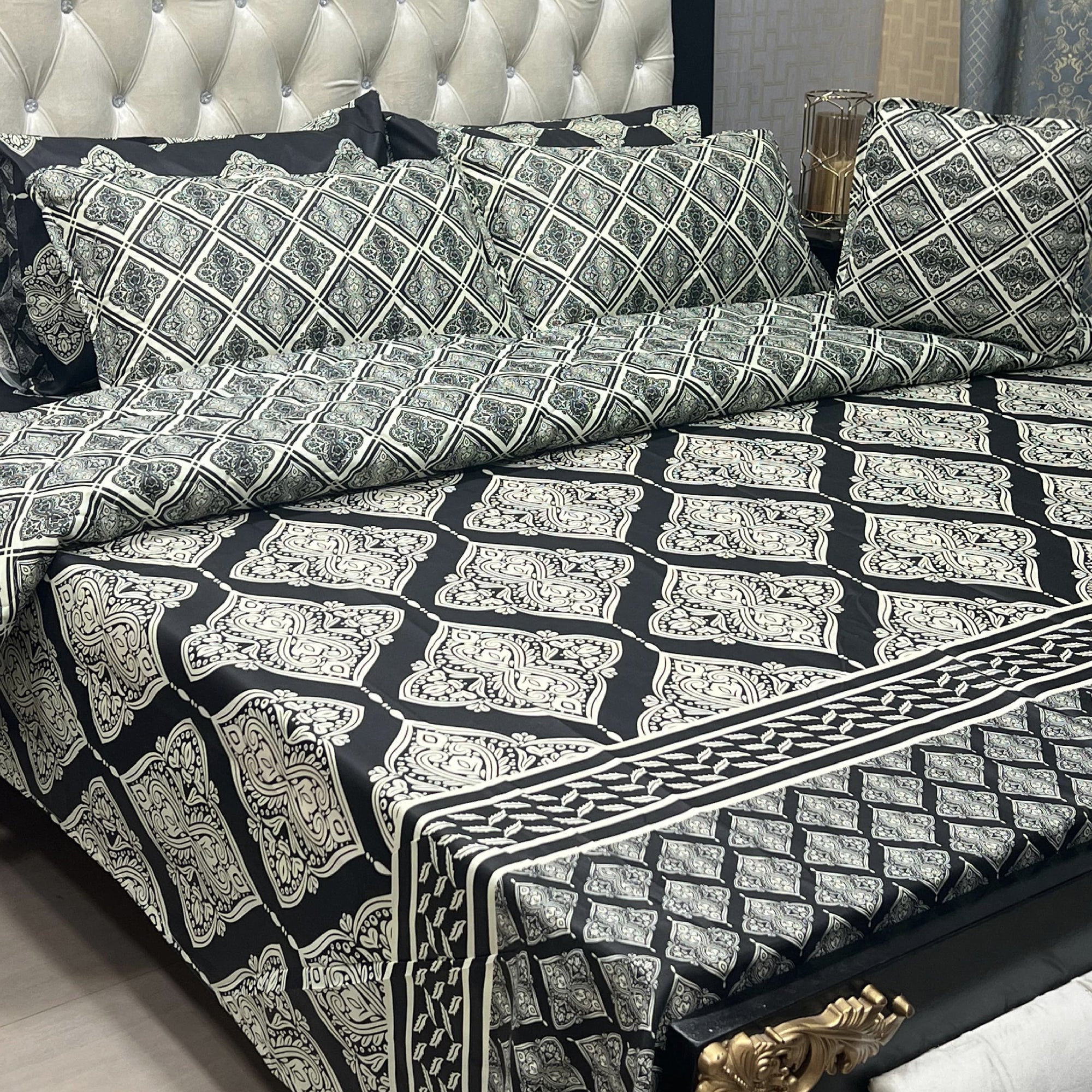 Floral Fusion 7Pcs Comforter Set