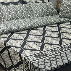 Floral Fusion 7Pcs Comforter Set